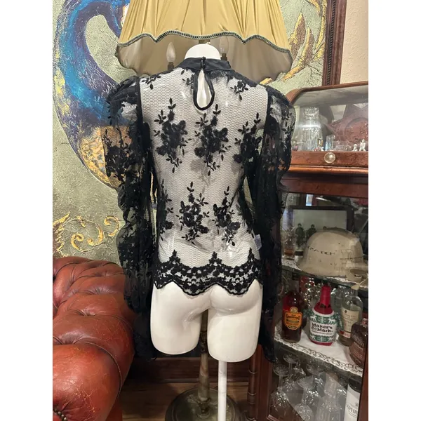 Women's EillyBazar Black Lace Blouse M Size M - Image 4