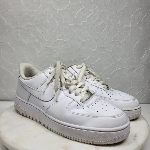 Nike Air Force 1 Low '07 Triple White CW2288-111 Men’s 9 Leather Sneakers - Image 4