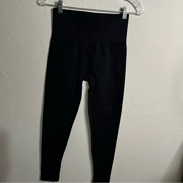 SET‎ Active Black Sculptflex High Rise Leggings - Image 3