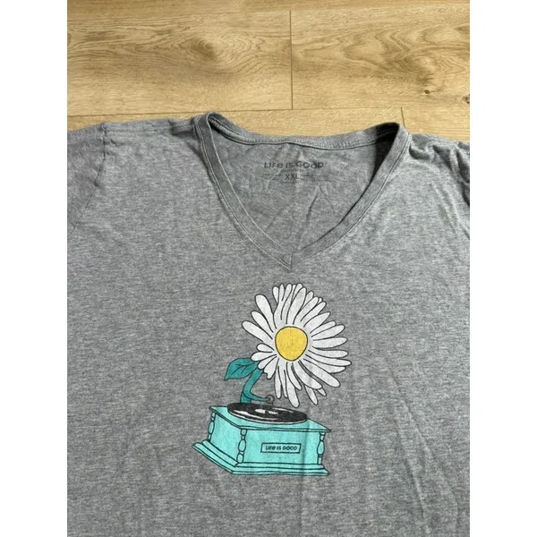 EUC Womens Life is Good short sleeve gray v-neck chusher tee flower record sz XL - Image 4