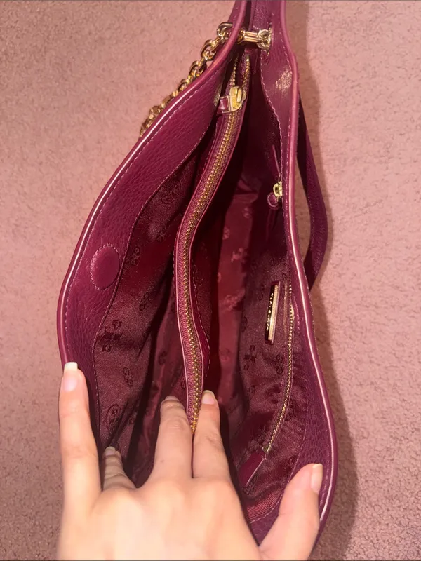 Tory Burch Burgundy Leather Shoulder Bag with Gold Chain - Image 6