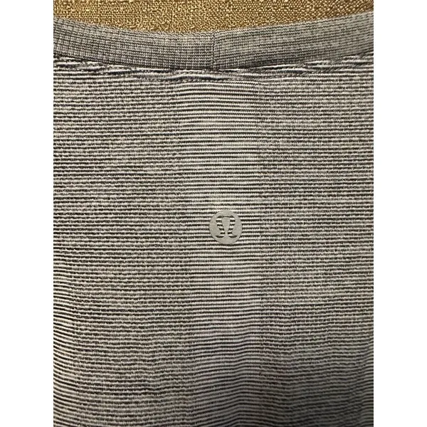 Lululemon Woman Swiftly Tech Crew Long Sleeve Shirt Grey Size 8 - Image 4