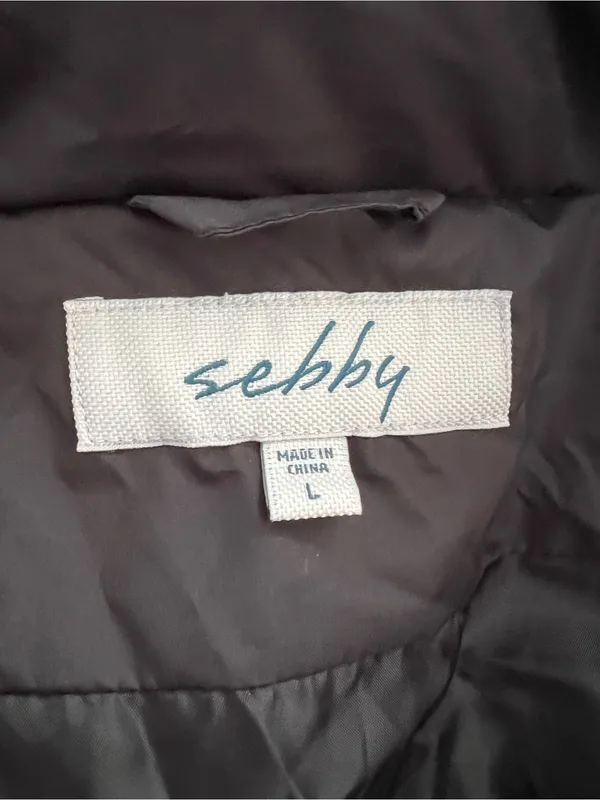 Sebby Women’s Black Cropped Oversized Puffer Jacket Size L - Image 4