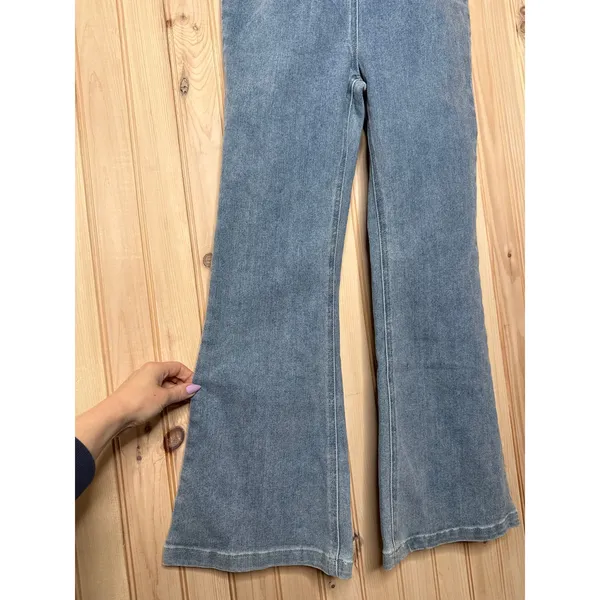 NWT Lulus Keep Groovin' Light Wash Denim Zip-Front Jumpsuit Blue Party Size L - Image 5