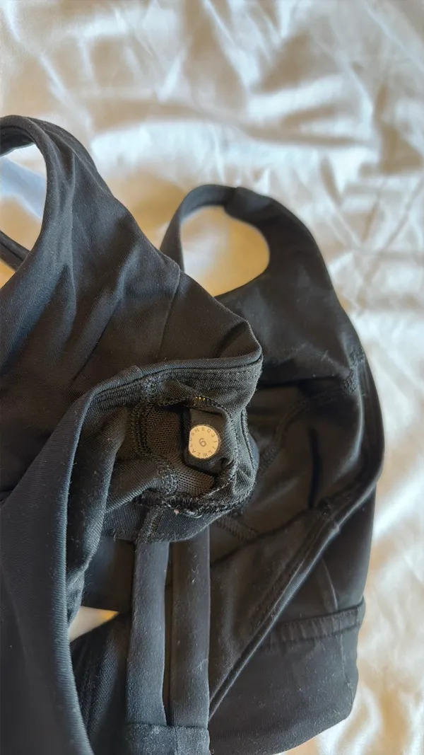 Lululemon Sports Bra Black - Image 4