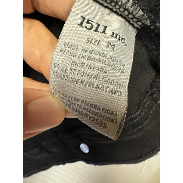 1511 Inc. Women's Distressed Size Medium Black Denim Trucker Pockets‎ - Image 7