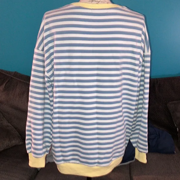 Trendy Queen Crewneck Sweatshirt, Small Blue - Image 4