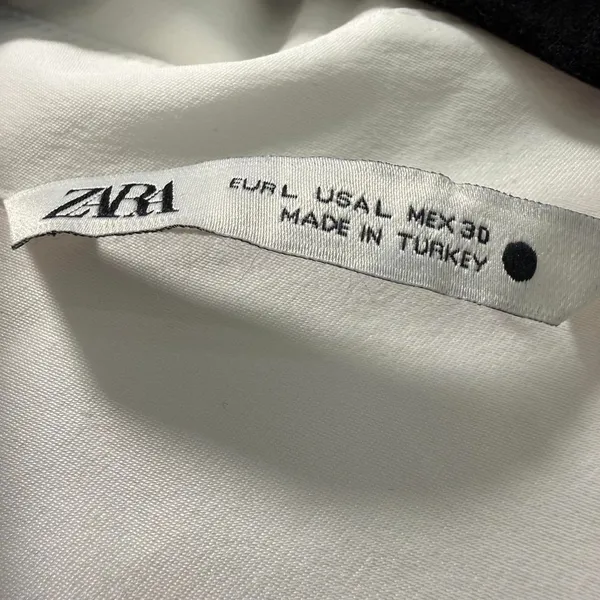 Zara White Button-Up - L (Satin-like) - Image 4