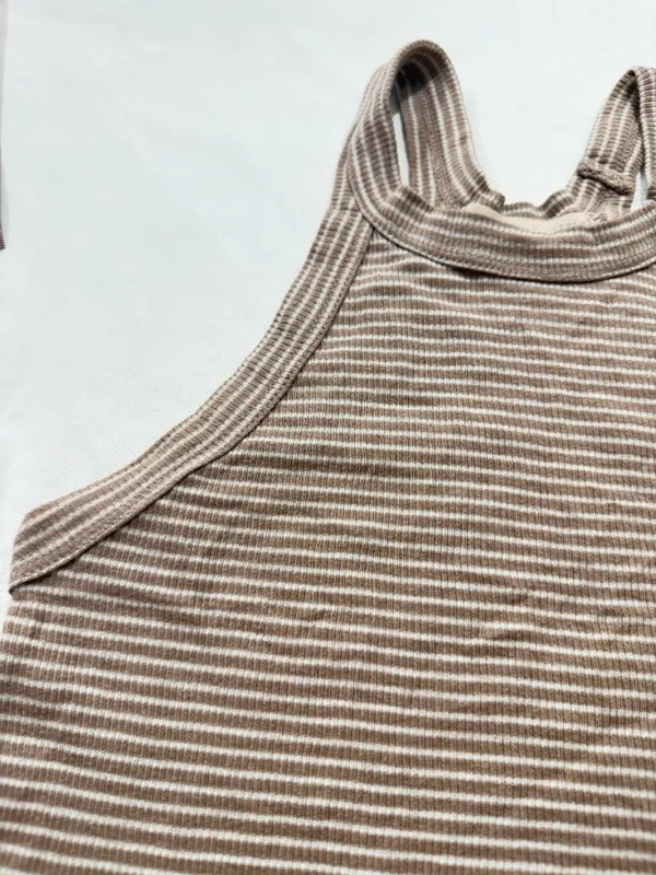Truly Madly Deeply Tan Cream Striped Ribbed Tank Top Shirt Scoop Small Women's - Image 9