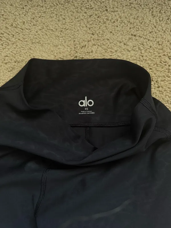 Alo Biker Shorts Black Yoga High-Waisted XS - Image 2