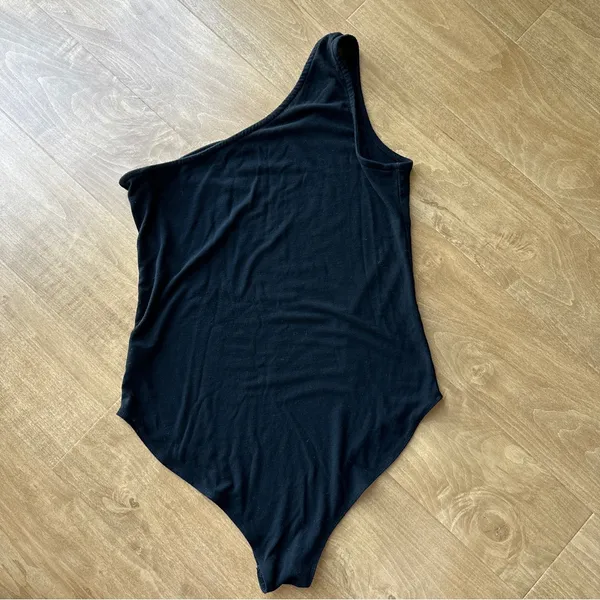 Mangopop One Shoulder Black Stretch Bodysuit, Size Medium - Image 6