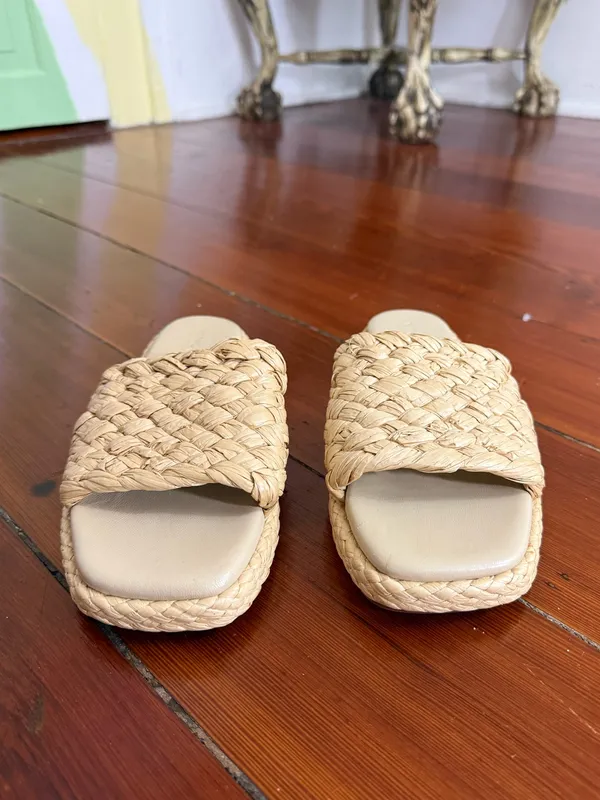 Vince Rumi Raffia Woven Flat Slide Sandals Coastal Sz 7.5 🧡🍄 - Image 5