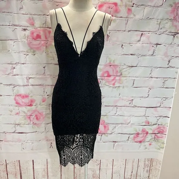 Bardot Women's Sleeveless Laced Floral Scallop Strappy Black Midi Dress Size 4 - Image 5