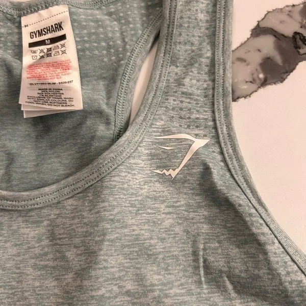 NWT gym shark vital seamlesss tank - Image 4