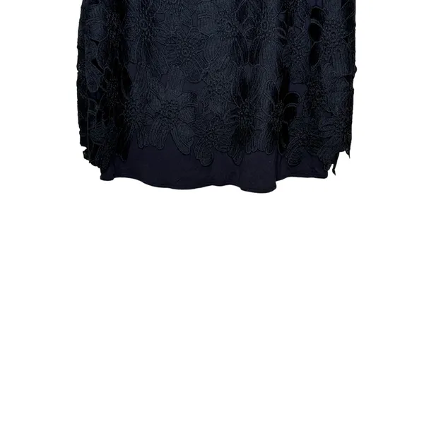 Ann Taylor Women's Top Embroidered Floral Sleeveless Tie Back‎ Crew-Neck Medium - Image 10