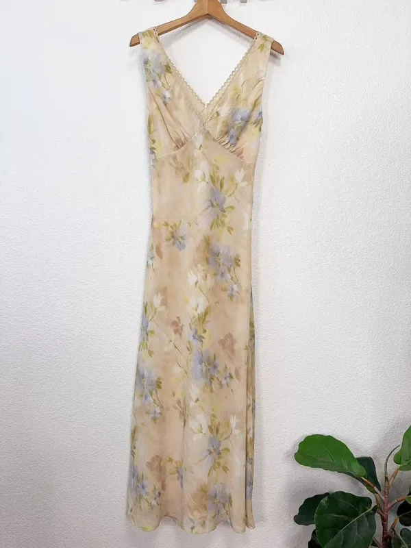 Arose Studio Shiloh Crinkled Chiffon V Neck Bias Cut Midi Dress Yellow $198 OS - Image 4