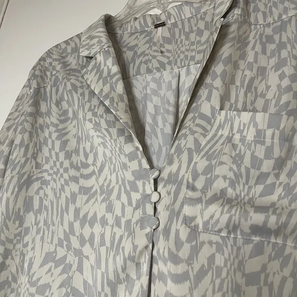 FREE PEOPLE Beatrice Geometric ivory long sleeve top size 6 - Image 3