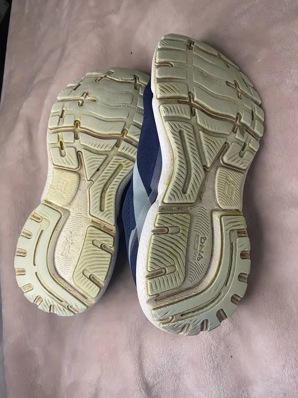 Brooks Ghost 15 Women's Size 9 Running Shoes - Image 7