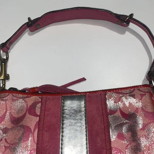 COACH Vintage Y2K Mini Monogram Suede/Leather Trim Canvas Shoulder Bag Hot Pink - Image 4