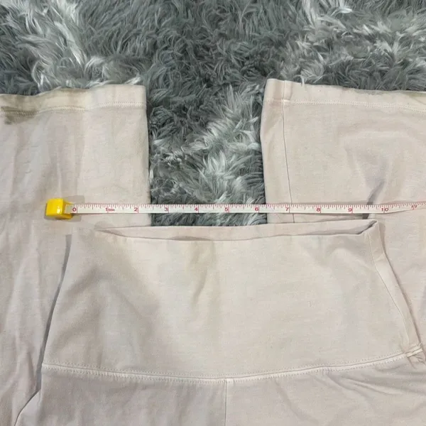 Aritzia tna baby pink flared high waisted leggings size Xs Has some staining a - Image 3
