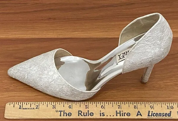 Badgley Mischka “Lola” d’Orsay Pumps White/Silver Lace Wedding Heels Size 8 - Image 10