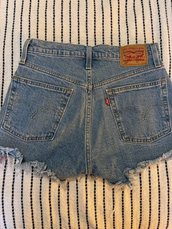 Levi’s Shorts Denim - Image 2