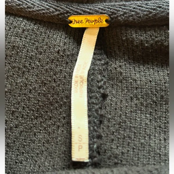 FREE PEOPLE Sleeves Like These Pullover in Black Size S/P. Oversized - Image 5