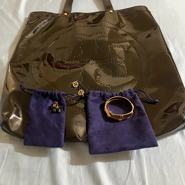 TORY BURCH Style No. 11075807 Patent Leather Tote Black/Navy Lining - Image 14