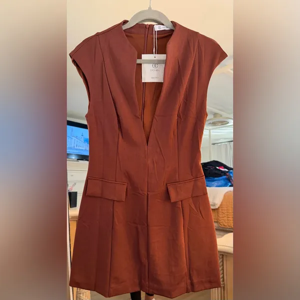 NEW Cicy Bell Brown Deep V Neck Mini Dress M - Image 2