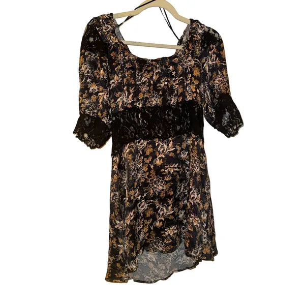 FREE PEOPLE Lucie Mini Dress with Floral Lace Size US 6 New with Tag MSRP $128 - Image 5