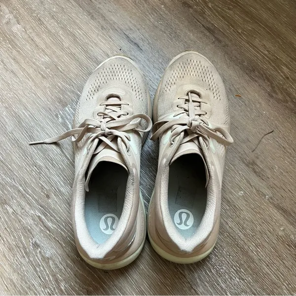 Lululemon Sneakers Pink - Image 5