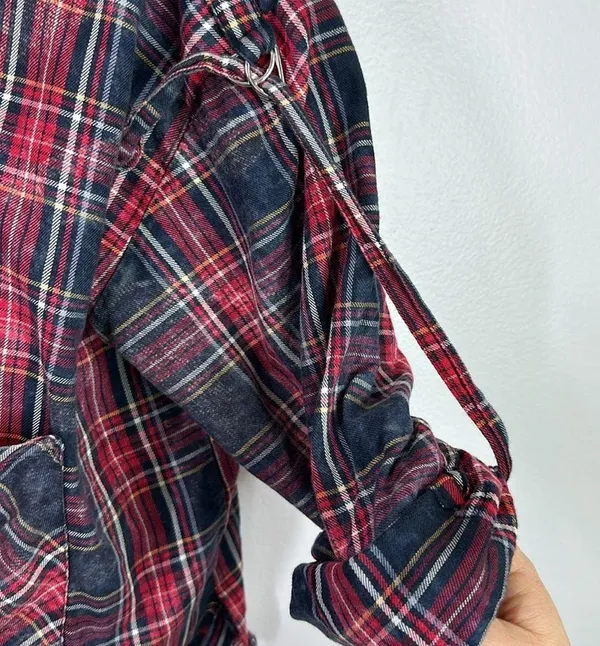 Zara plaid distressed button down shirt size medium - Image 2