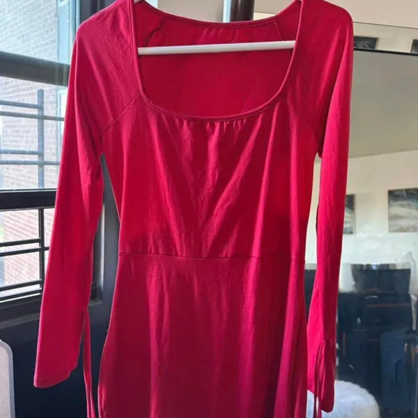 Unbranded Women's Red and Pink Dress - Image 3