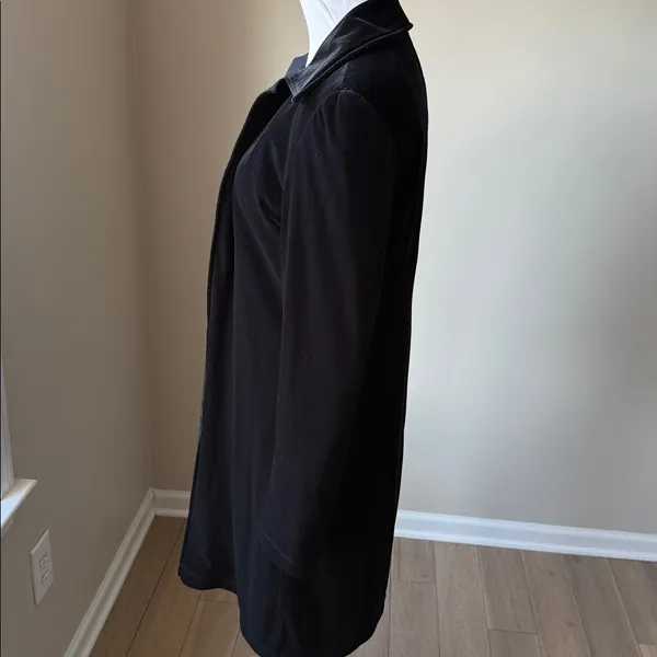 Reversible Rose embroidered / velvet Trench Coat Black - Image 9