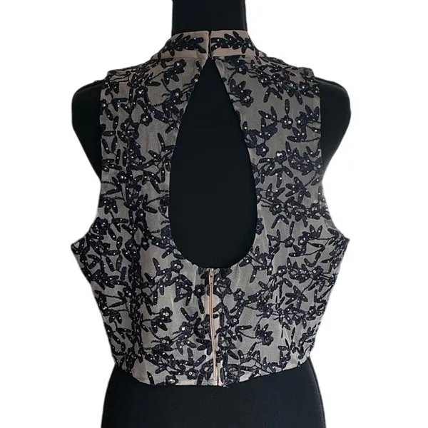 Vintage Women Black Floral Embroidered Rhinestone Crop Top‎ Keyhole Back 13 - Image 2