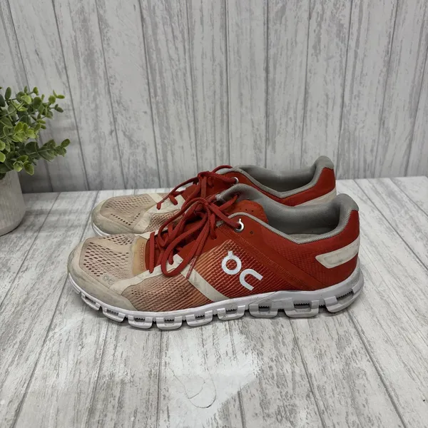 Womens Size 7.5 On Cloud Cloud Flow Sneakers - Image 3