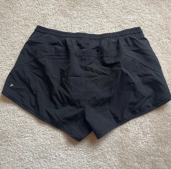 Old Navy Active Go-Dry Shorts - Image 2