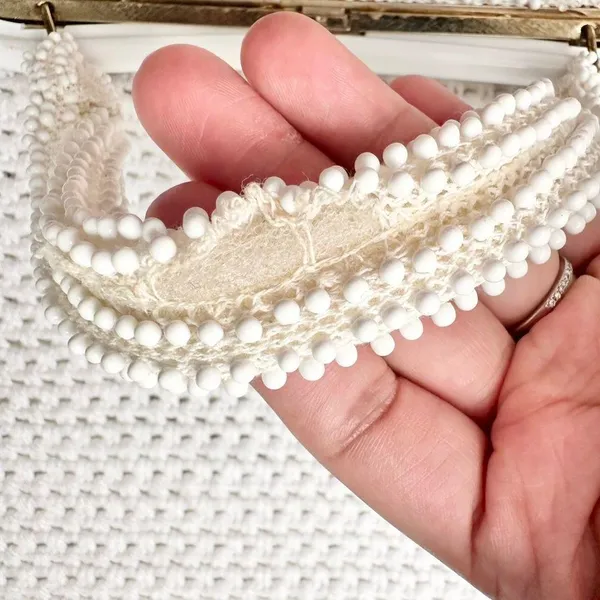 Vintage Corde Bead Bridal Snowflake Winter White Gold Clasp Top Handle Bag - Image 9