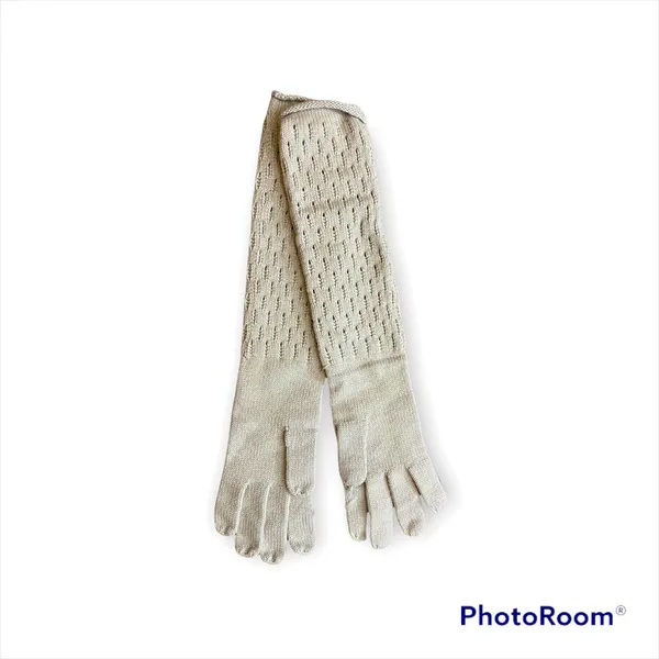 Loro Piana Baby Cashmere Long Pointelle Gloves — New - Image 4