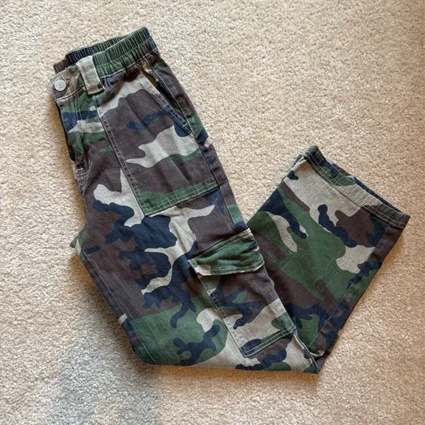 Forever 21 Casual Green Denim Camo Pants - Image 2