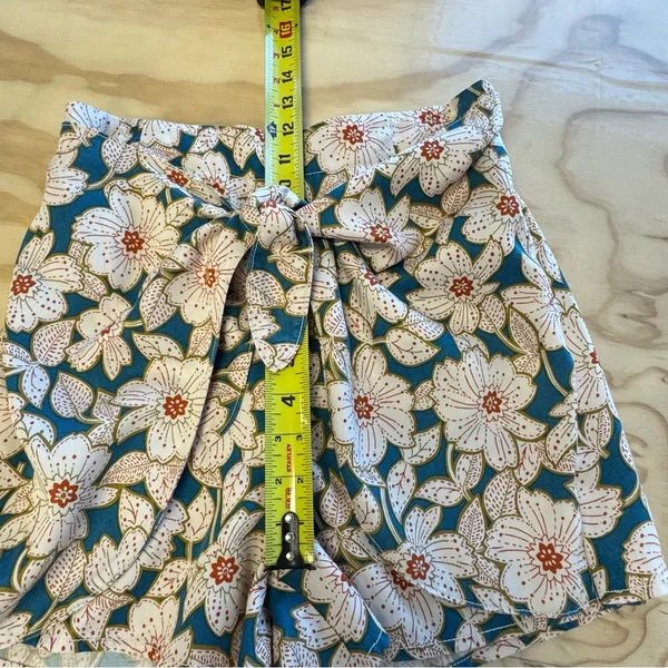 By Anthropologie Geordie Floral Front Tie Paperbag Bermuda Summer Boho Shorts XS - Image 10