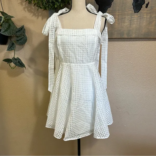 Lulus Forever Darling White Gingham Tie-Strap Mini Dress – Size Large– NWT - Image 3