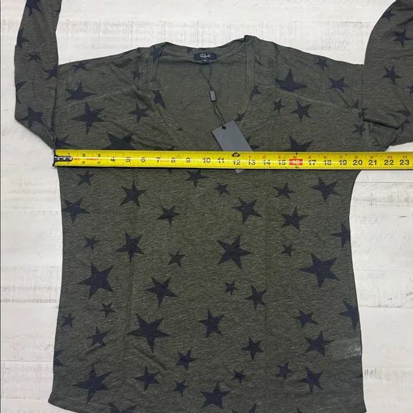 Rails Sami Drop Shoulder V-neck Linen Blend long sleeve Tee In Sage Black Stars - Image 3
