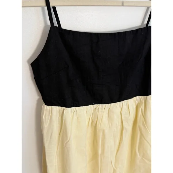 La lavon Maxi smocked back dress NWOT size large - Image 2