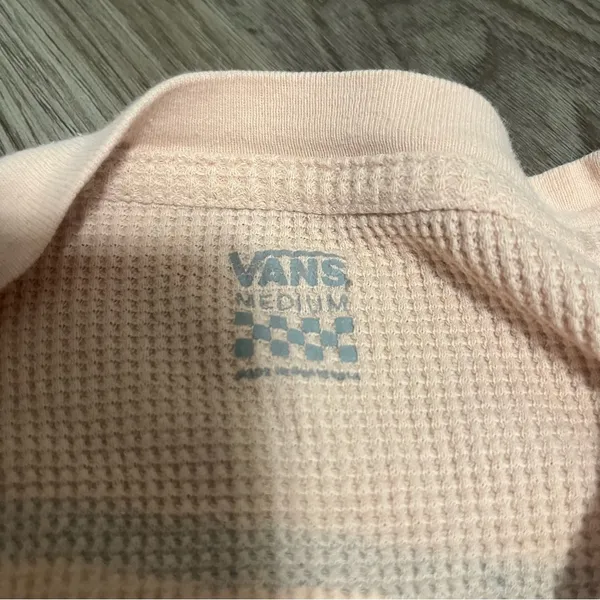 Vans Light Pink Long Sleeve Tee; Medium Women’s - Image 5