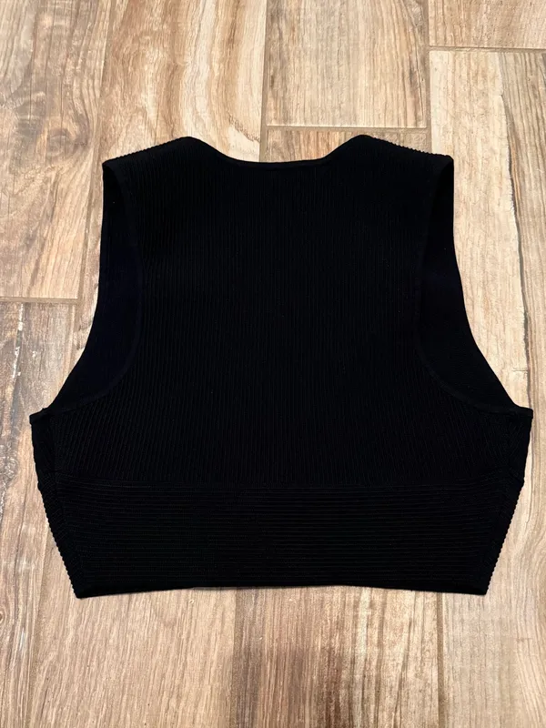 Aritza Babaton Sculpt Knit V-Neck Tank - Image 4