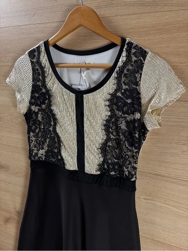 Elegant Black and Cream Lace-Trim Fit & Flare Midi Dress NY Collection XS - Image 2