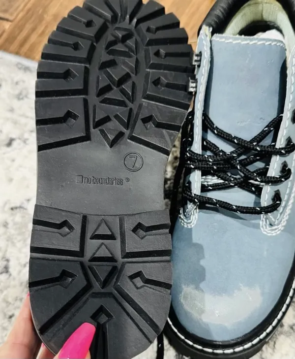 No Boundaries Blue Distressed Zip Stitch Accent Hiker Boots - Image 4