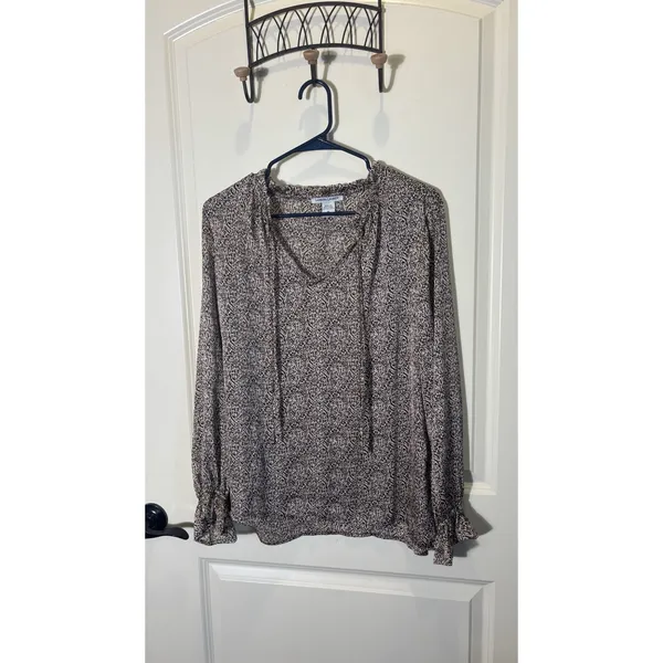 Sabrina Lauren Medium Blouse Animal Print Ruffle V-Neck Long Sleeve‎ Flowy Work - Image 2