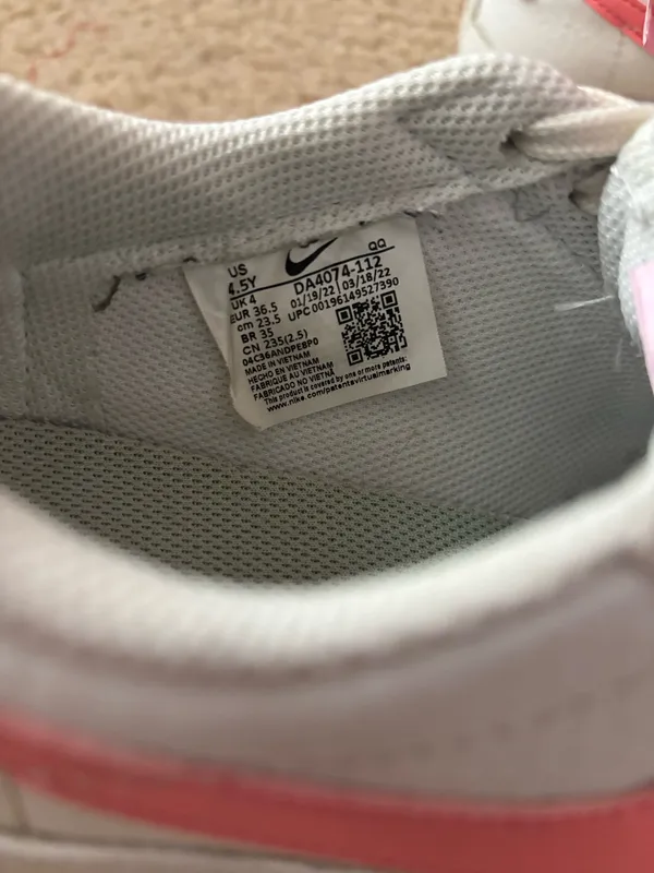 Nike Blazers - Image 3